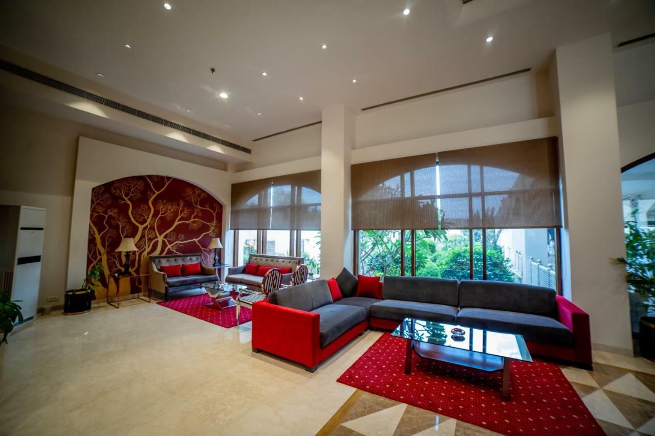 Ramada By Wyndham Jaipur Jaisinghpura Hotel Exterior foto